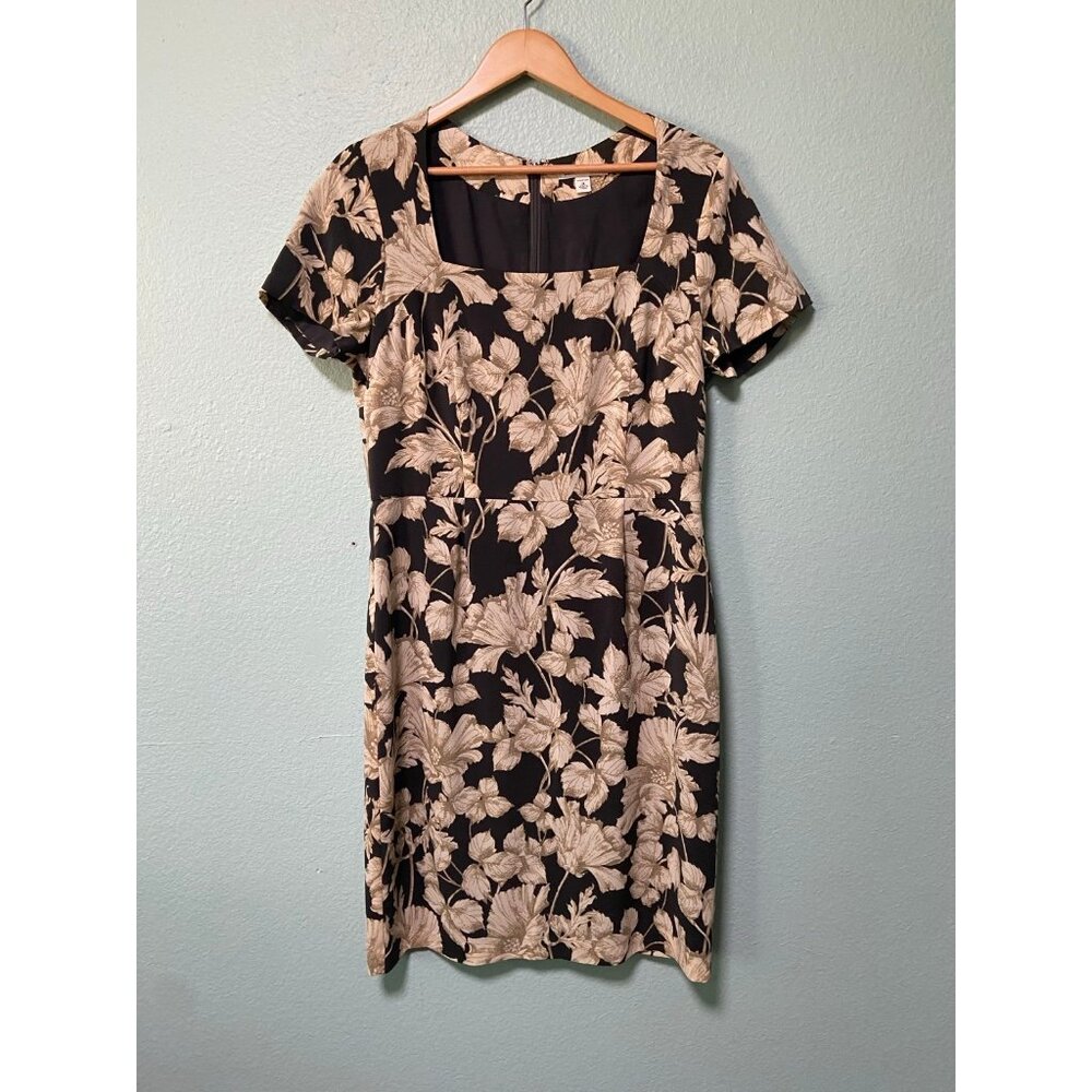 Banana Republic Women's Dark‎ Grey Floral Short Sleeve Dress Size 14